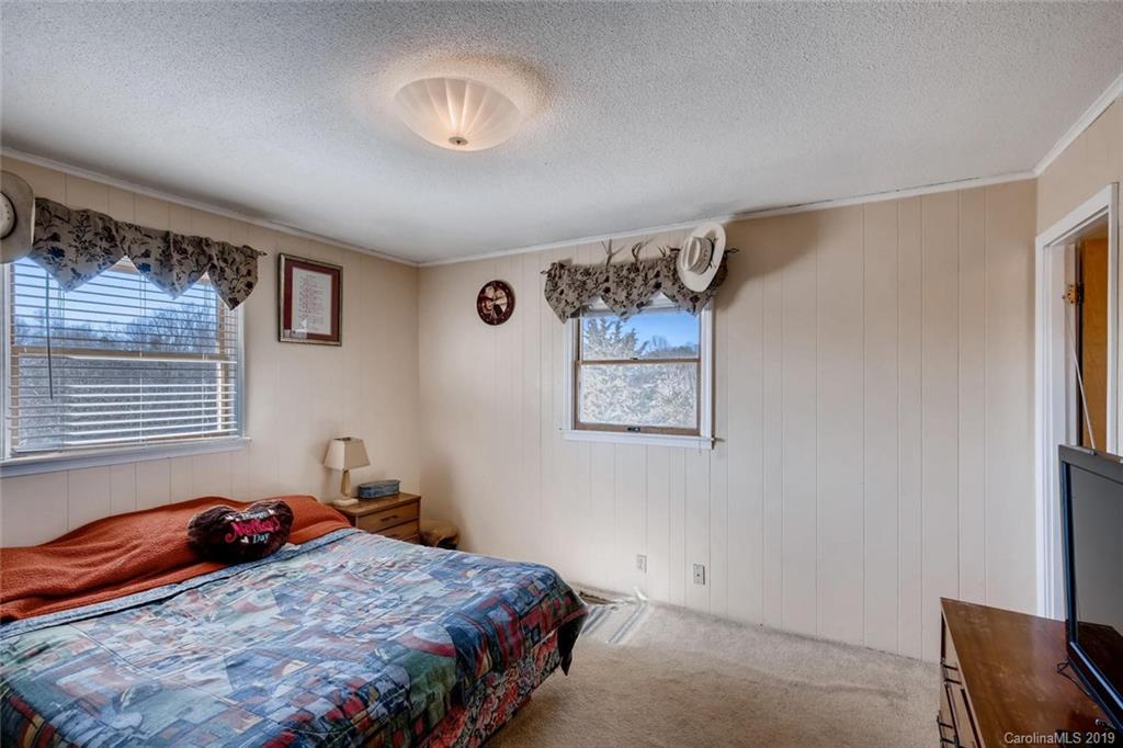 249 Mariposa Road Stanley, NC 28164 - Photo 5 of 11 Gallery Image 5