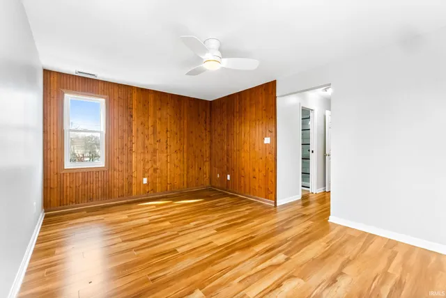 $349,900 | 300 East Medusa Street, Unit 5D, Syracuse, IN 46567