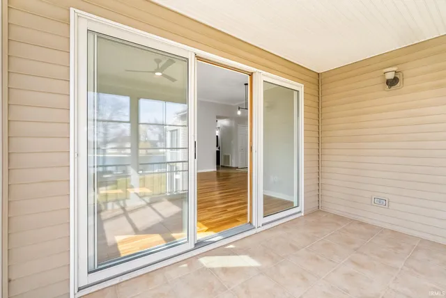 $349,900 | 300 East Medusa Street, Unit 5D, Syracuse, IN 46567