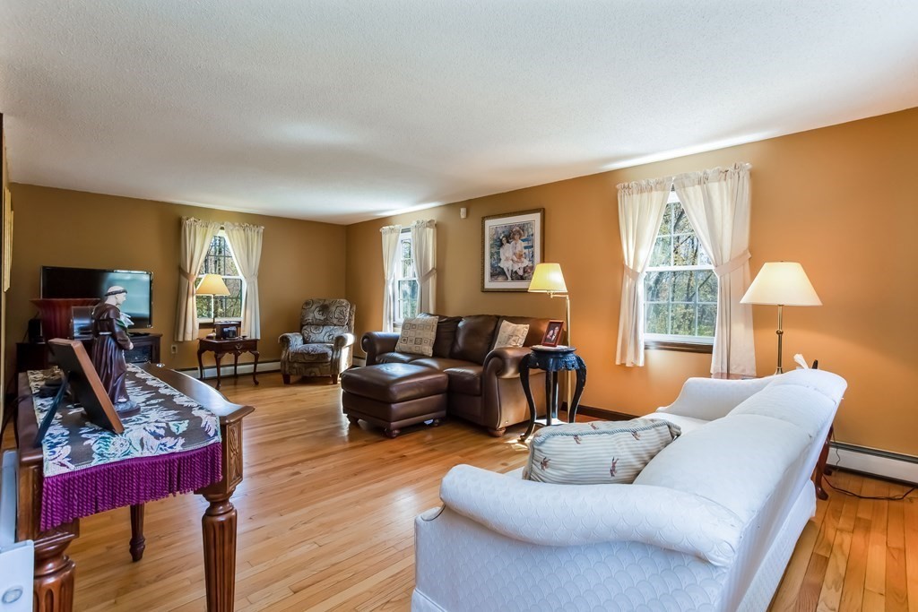 143 Beacon Hill Road West Springfield, MA 01089 - Photo 12 of 36 Gallery Image 12
