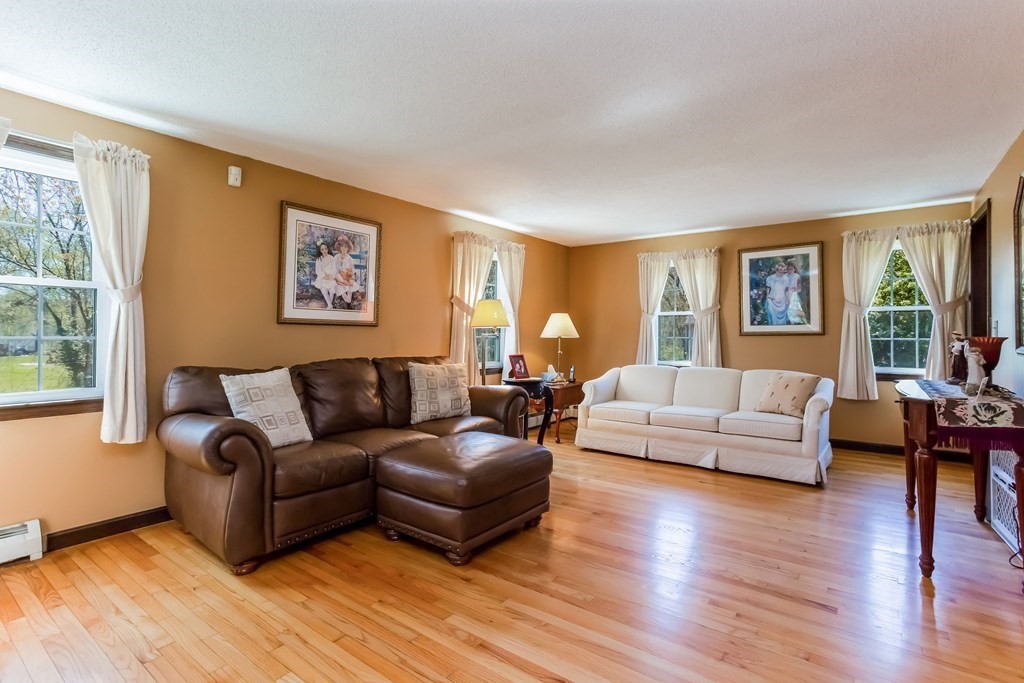 143 Beacon Hill Road West Springfield, MA 01089 - Photo 13 of 36 Gallery Image 13