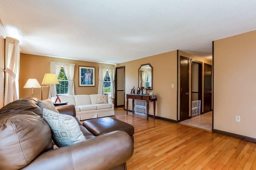 143 Beacon Hill Road West Springfield, MA 01089 - Photo 14 of 36 Gallery Image 14