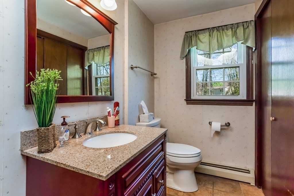 143 Beacon Hill Road West Springfield, MA 01089 - Photo 15 of 36 Gallery Image 15