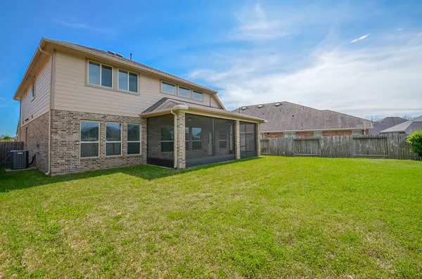 $2,900 | 18 Fountain Bend Lane, Richmond, TX 77406