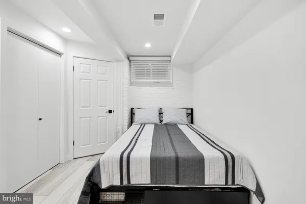 $2,100 | 1821 19th Street Northwest, Unit 1, Washington, DC 20009