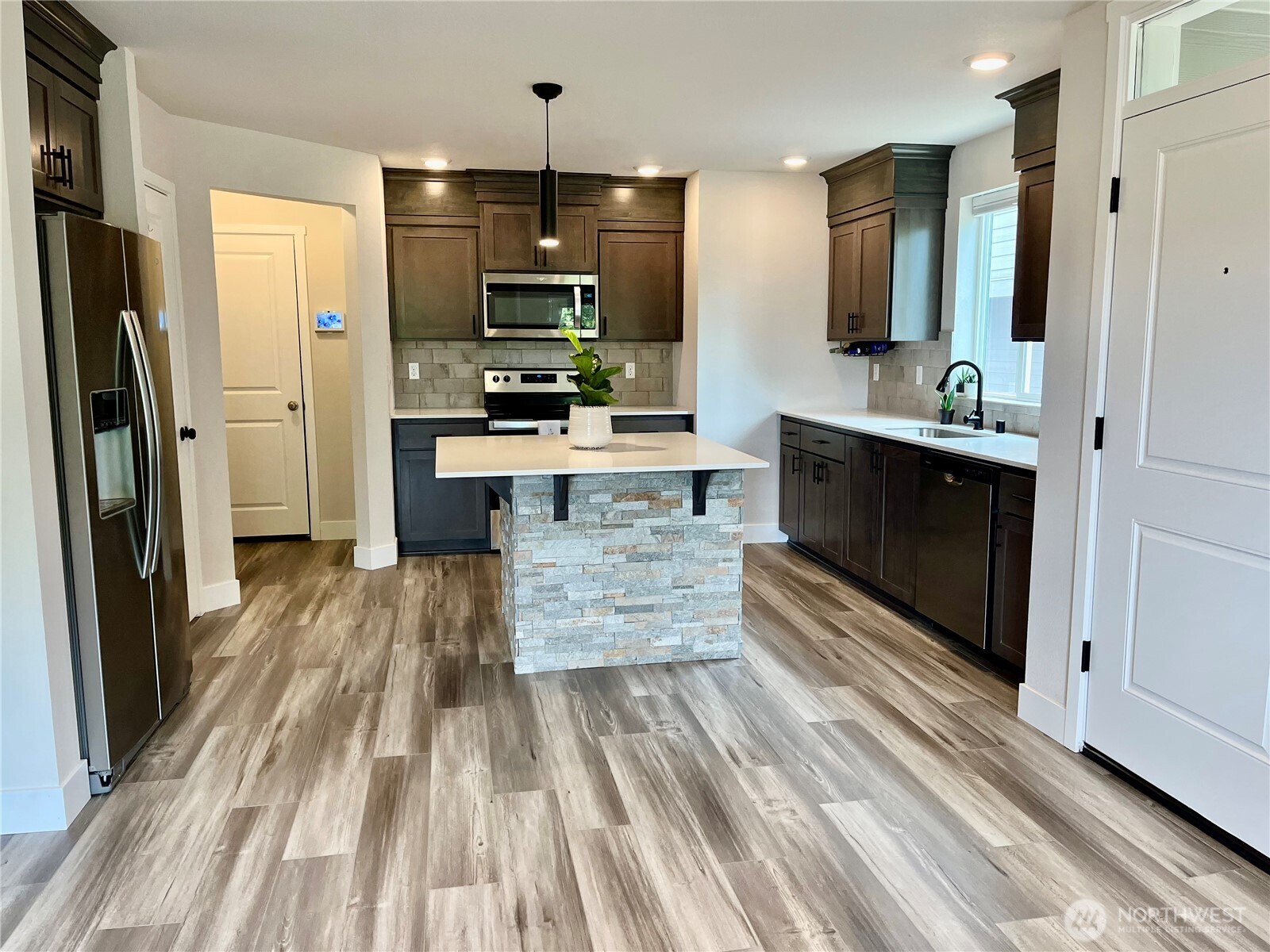 922 Northwest 175th Street Ridgefield, WA 98642 - Photo 8 of 22