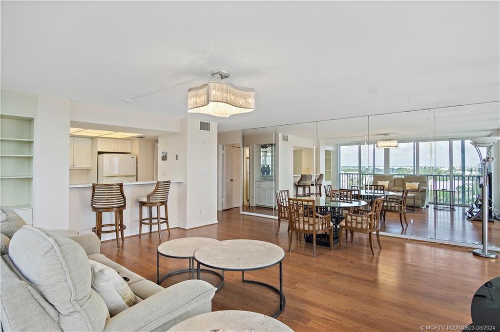 669 Northeast Plantation Road, Unit 403 Stuart, FL 34996 - Photo 10 of 43 Gallery Image 10