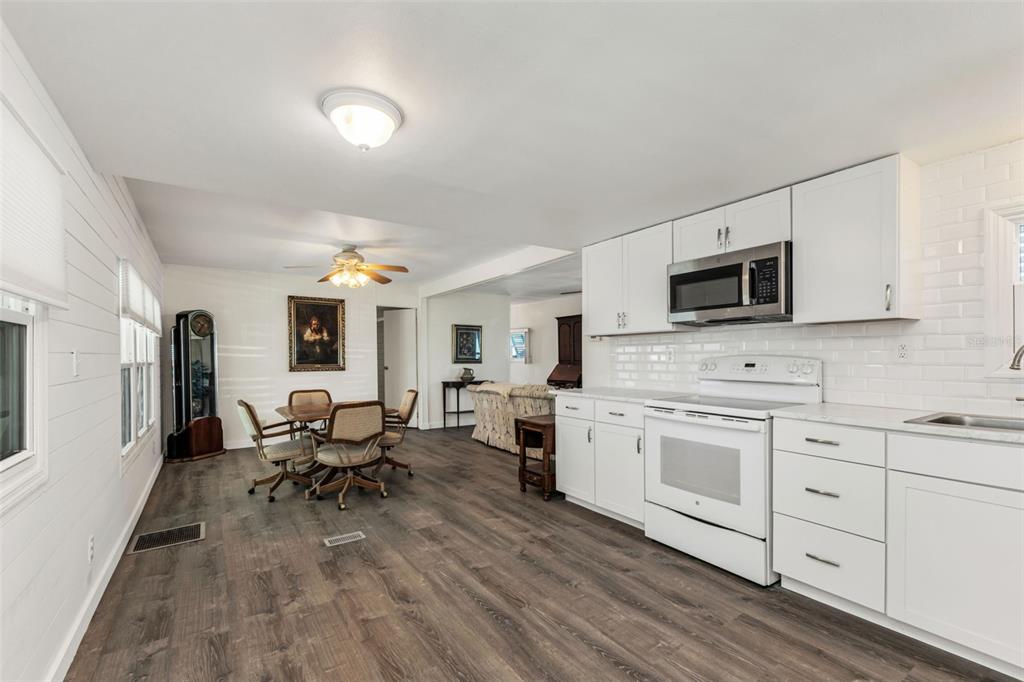 1891 Englewood Road, Unit 119 Englewood, FL 34223 - Photo 3 of 39