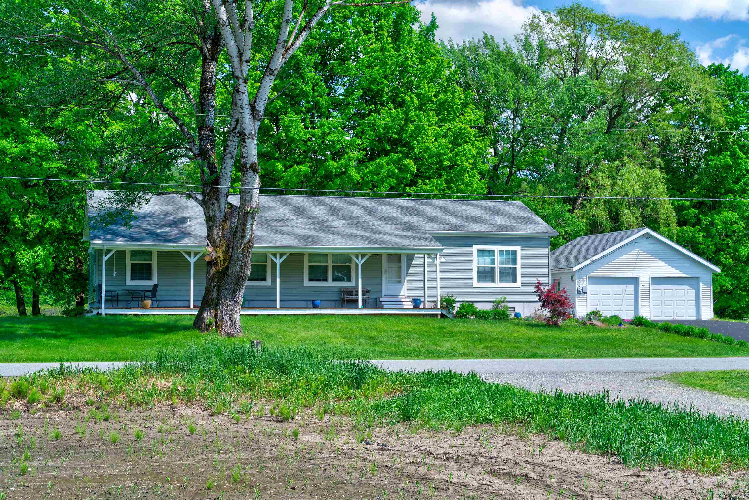 513 Old Connecticut River Road Springfield, VT 05156 - Photo 2 of 37