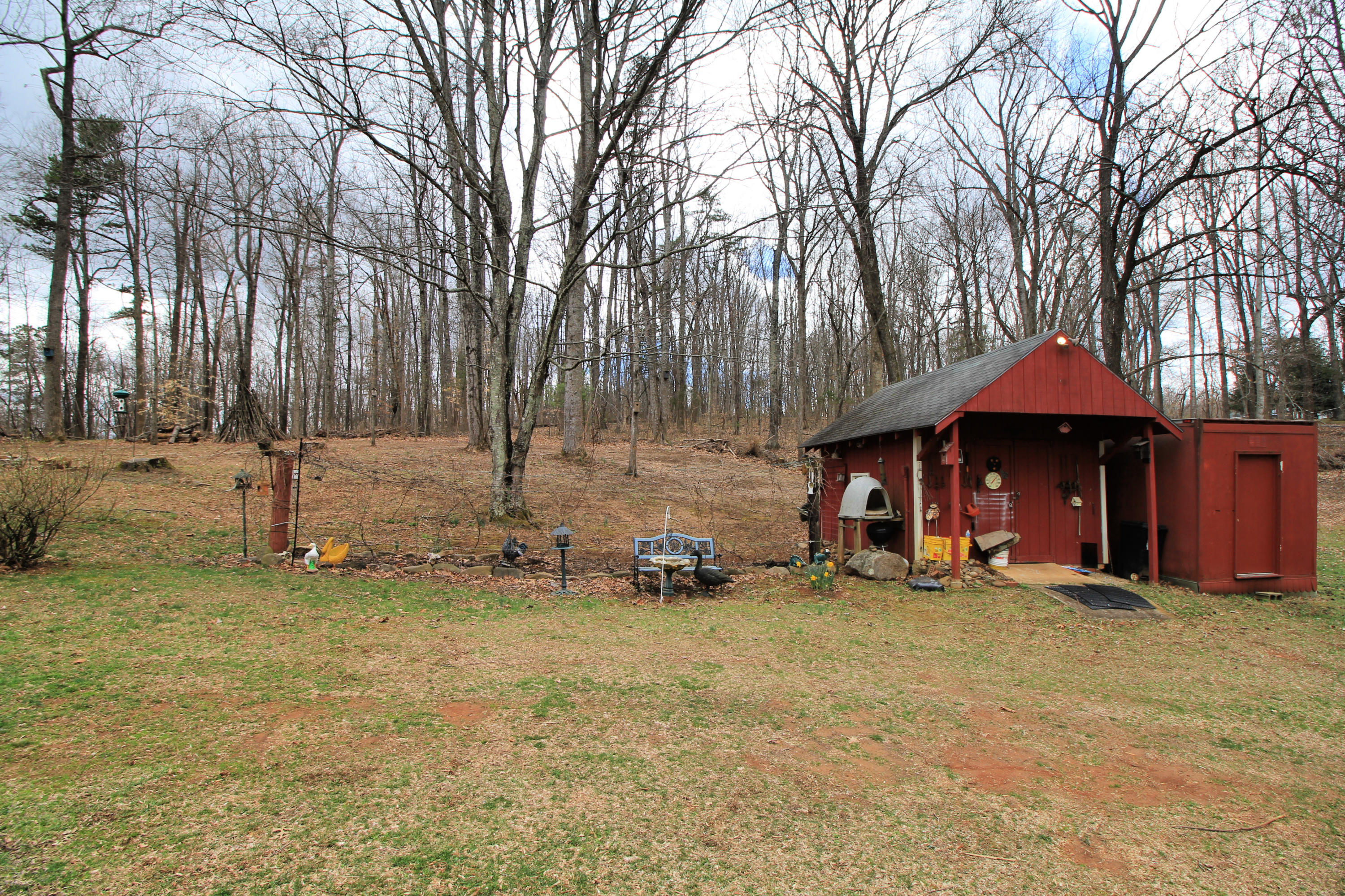 123 High Bridge Church Road Natural Bridge, VA 24578 - Photo 5 of 15 Yard Views