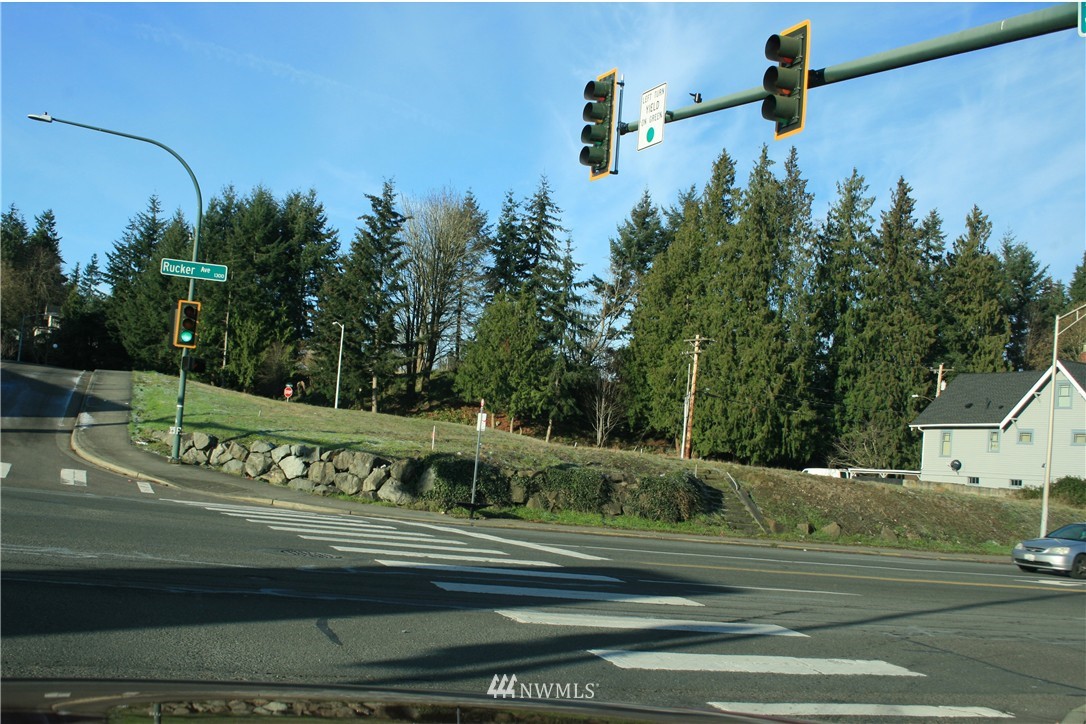 3624 Rucker Avenue Everett, WA 98201 - Photo 1 of 6 Gallery Image 1