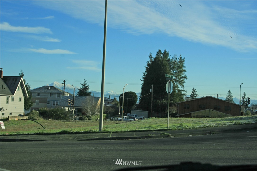 3624 Rucker Avenue Everett, WA 98201 - Photo 6 of 6 Gallery Image 6