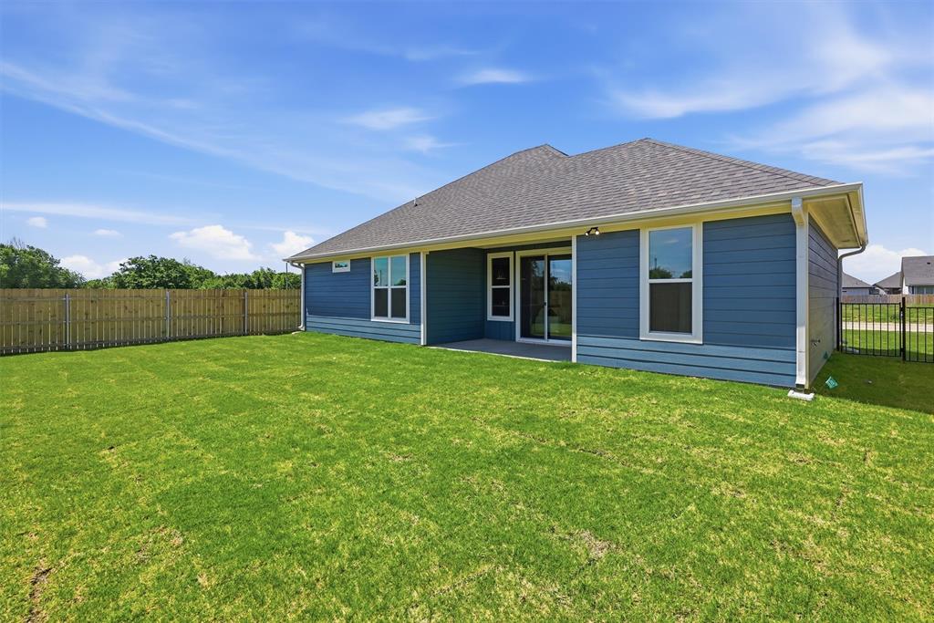 809 Lavender Court Tolar, TX 76476 - Photo 31 of 40