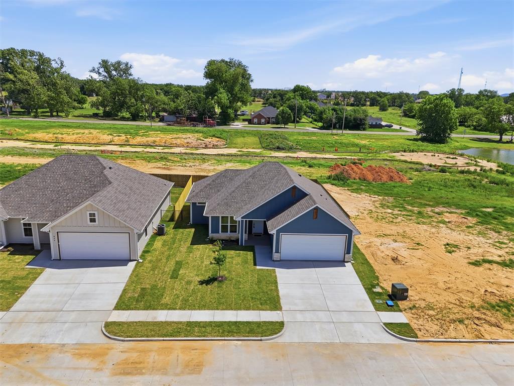 809 Lavender Court Tolar, TX 76476 - Photo 37 of 40