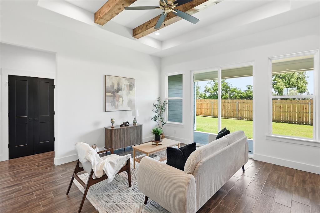 809 Lavender Court Tolar, TX 76476 - Photo 8 of 40