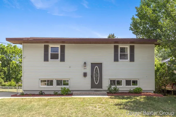 $335,000 | 179 Highland Drive, Rockford, MI 49341