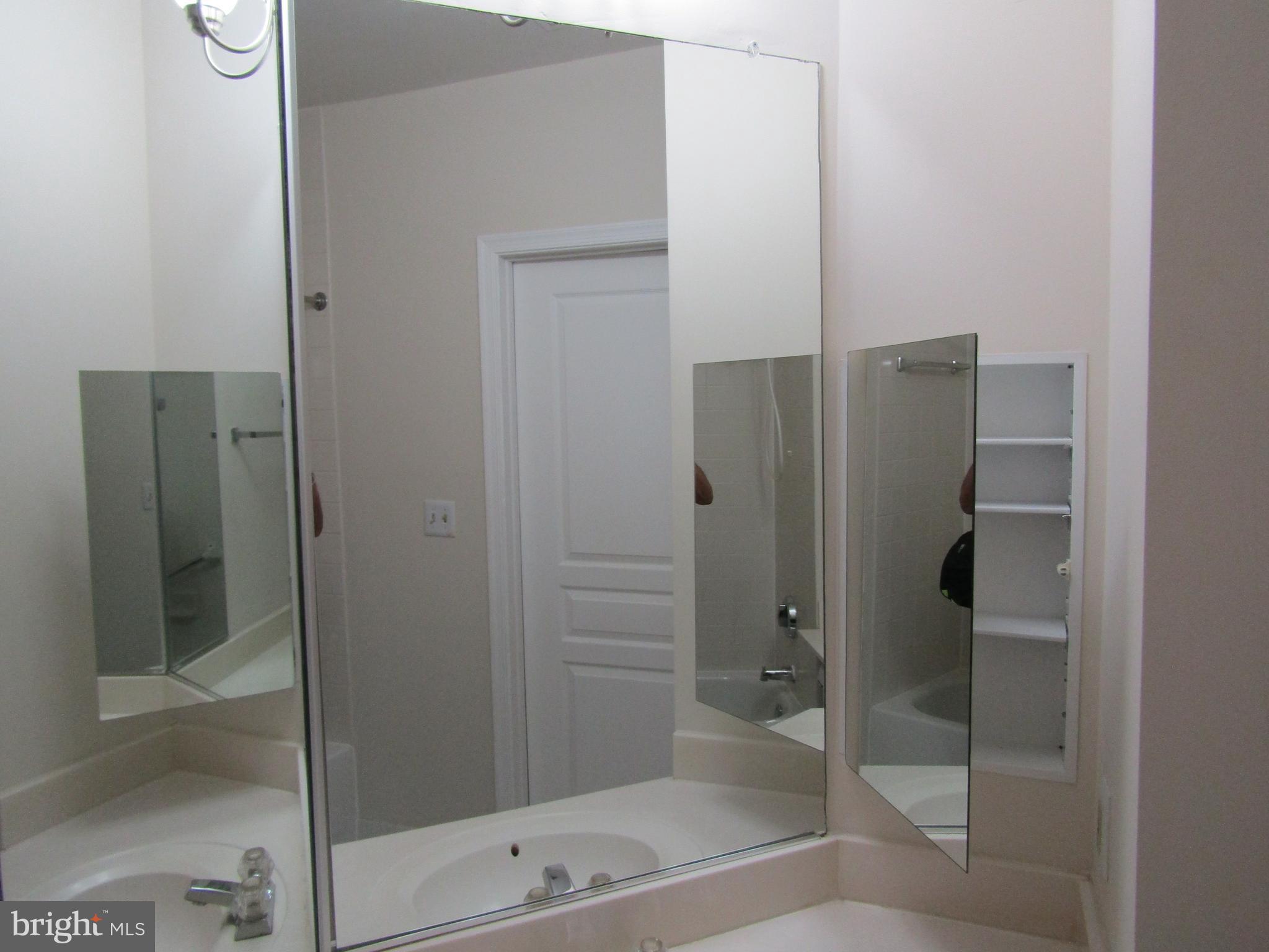 12919 Alton Square, Unit 106 Herndon, VA 20170 - Photo 19 of 44 Bath Vanity