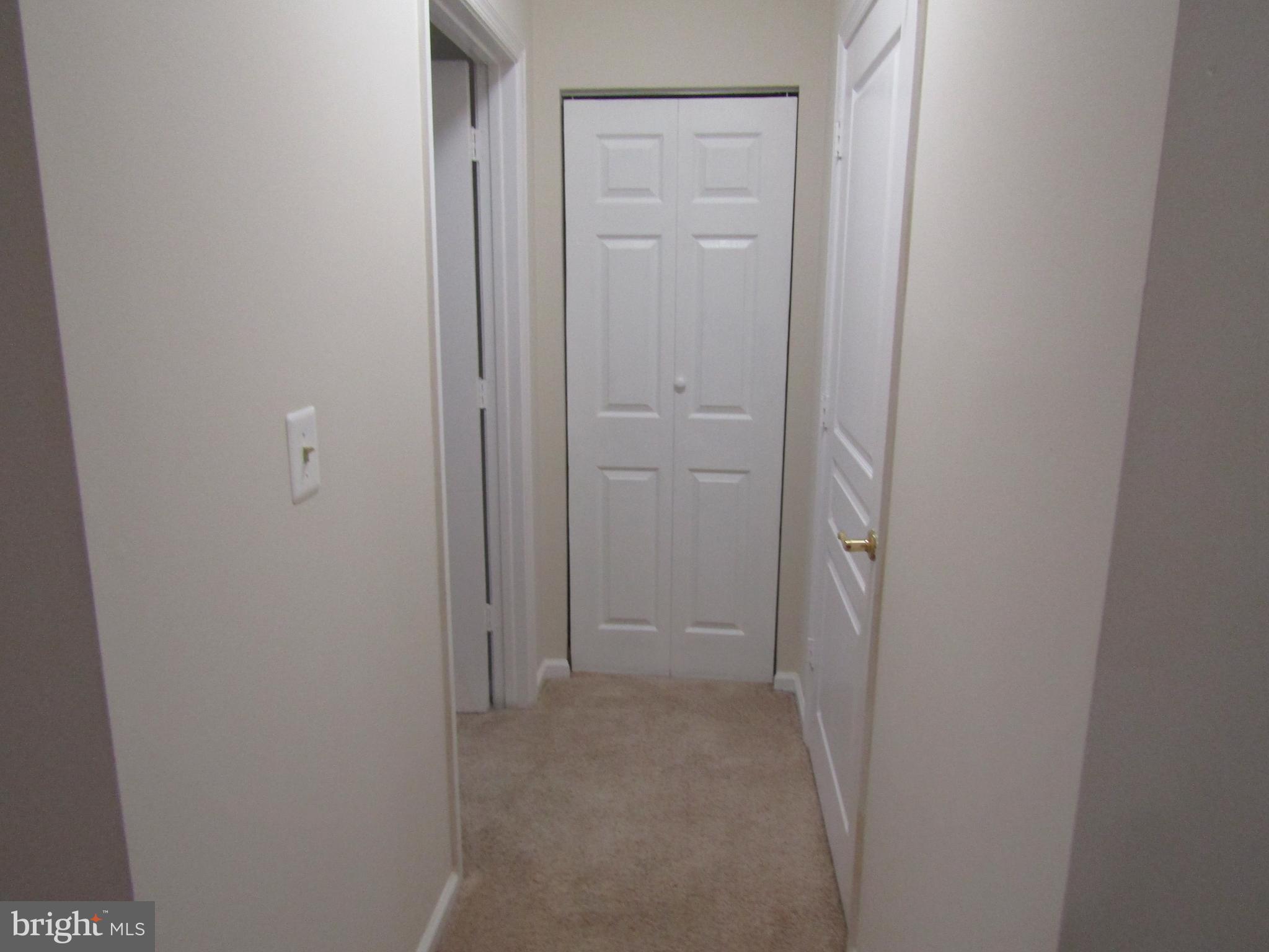 12919 Alton Square, Unit 106 Herndon, VA 20170 - Photo 6 of 44 Foyer