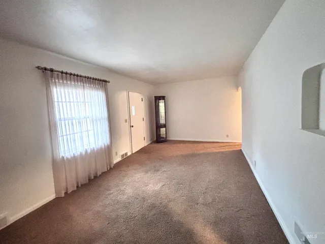 $259,900 | 1719 Burton Avenue, Burley, ID 83318