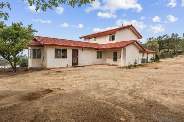 $1,075,000 | 25861 East Old Julian Highway, Ramona, CA 92065