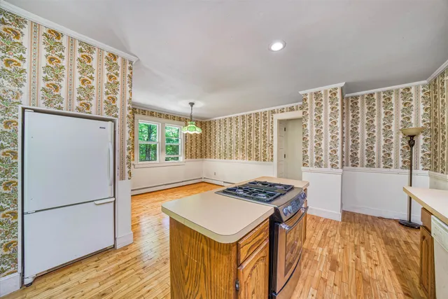 $795,000 | 242 Prospect Hill Road, Sunapee, NH 03782