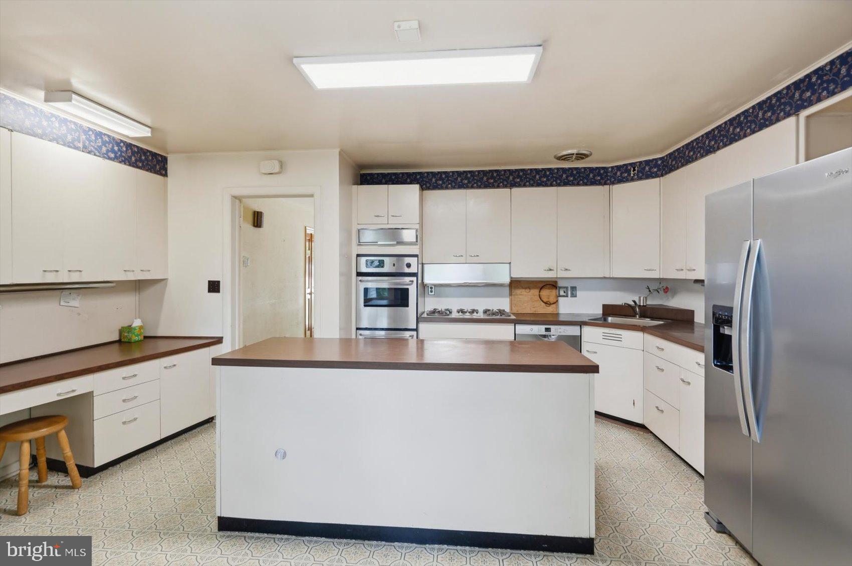 2703 Steele Road Baltimore, MD 21209 - Photo 25 of 34