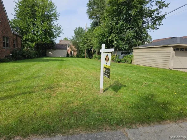 $49,900 | 7927 Bingham Street, Dearborn, MI 48126