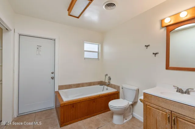 $1,095,000 | 921 South Orlando Avenue, Cocoa Beach, FL 32931