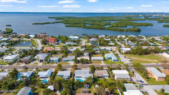 $1,095,000 | 921 South Orlando Avenue, Cocoa Beach, FL 32931