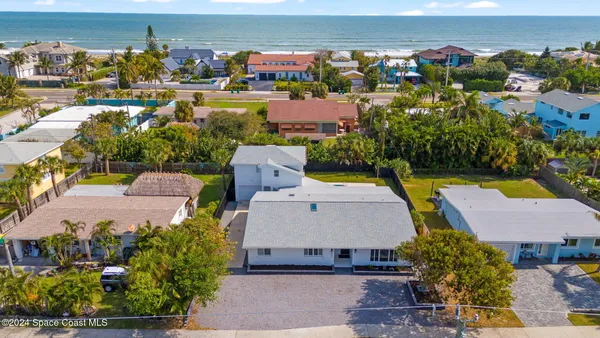 $1,045,000 | 921 South Orlando Avenue, Cocoa Beach, FL 32931