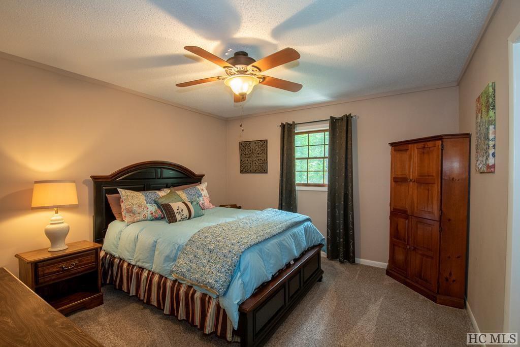 887 Ridgewood Road Highlands, NC 28741 - Photo 20 of 29 Gallery Image 20