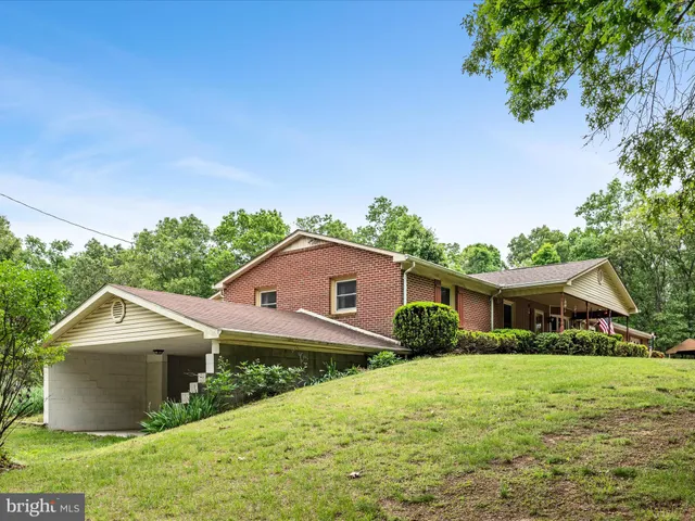 an outdoor view of garden