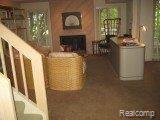 982 Golfview Court Rochester, MI 48307 - Photo 14 of 22 Family Room