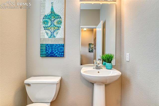 6810 Shore View Colorado Springs, CO 80922 - Photo 18 of 48