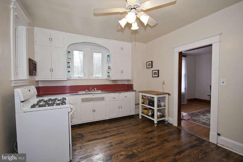 3024 Beverly Road Baltimore, MD 21214 - Photo 15 of 30 Kitchen