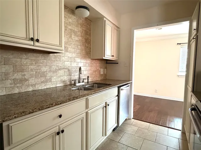 $1,550 | 1407 West 39th 1/2 Street, Unit 202, Austin, TX 78756