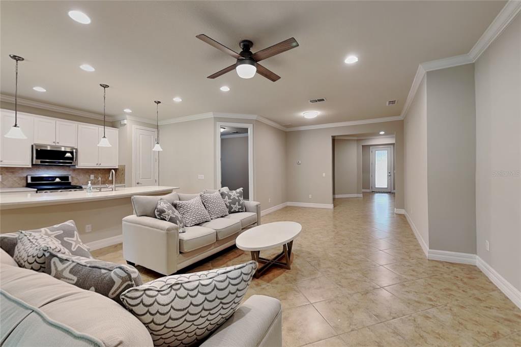 10713 BERRY CREEK Road Orlando, FL 32836 - Photo 4 of 38