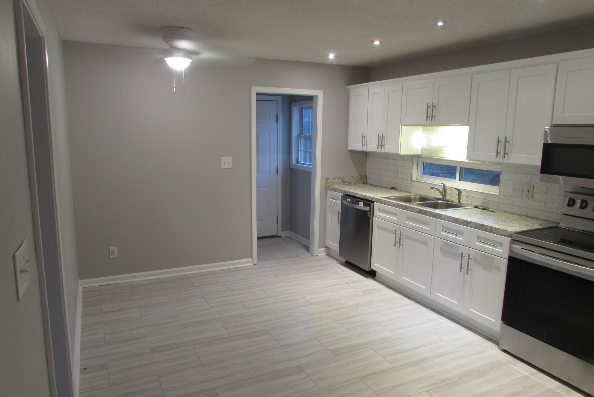 1659 Windriver Road Clarksville, TN 37040 - Photo 10 of 27 Gallery Image 10