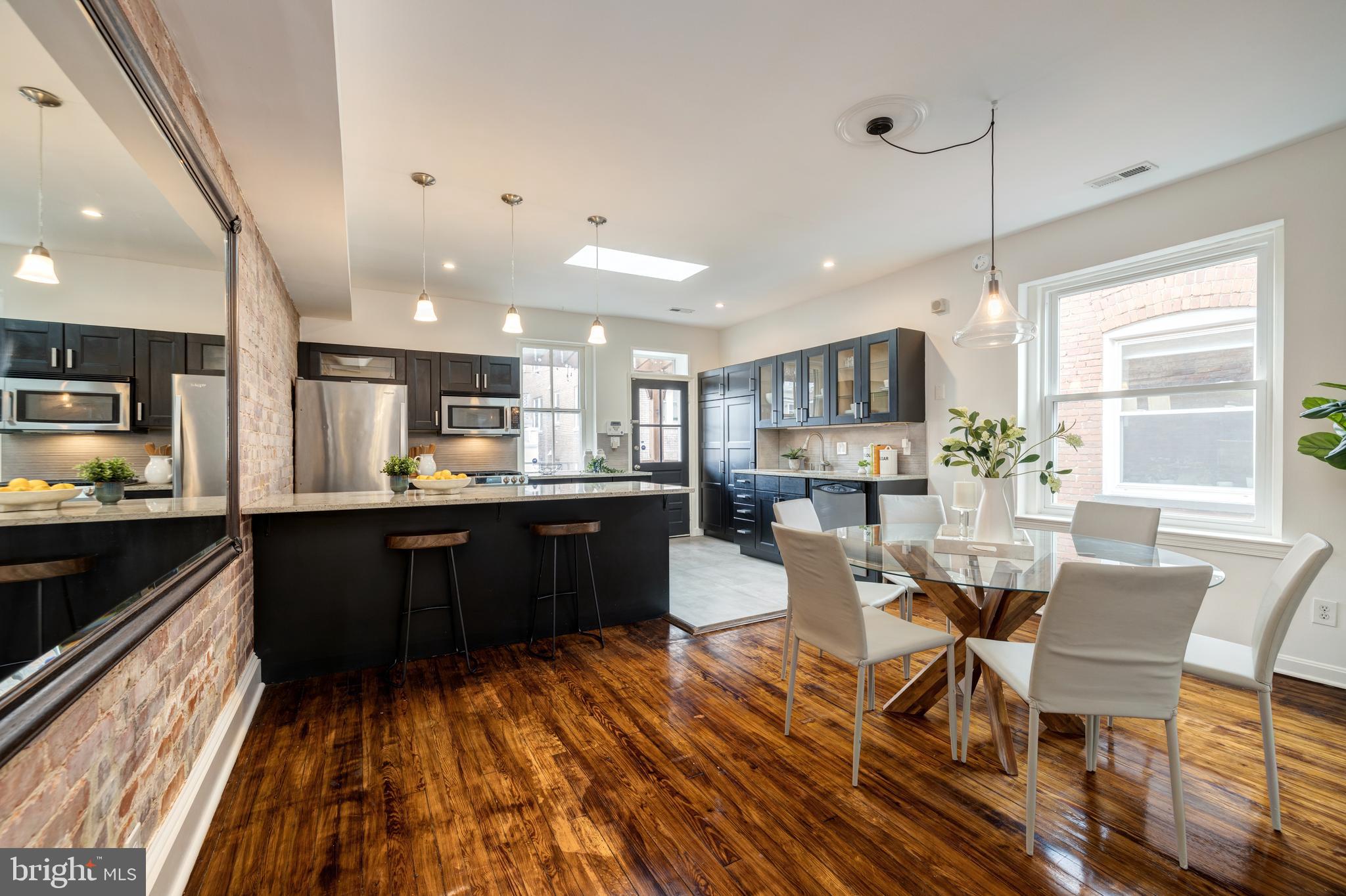 1717 T Street Northwest, Unit 32 Washington, DC 20009 - Photo 8 of 21