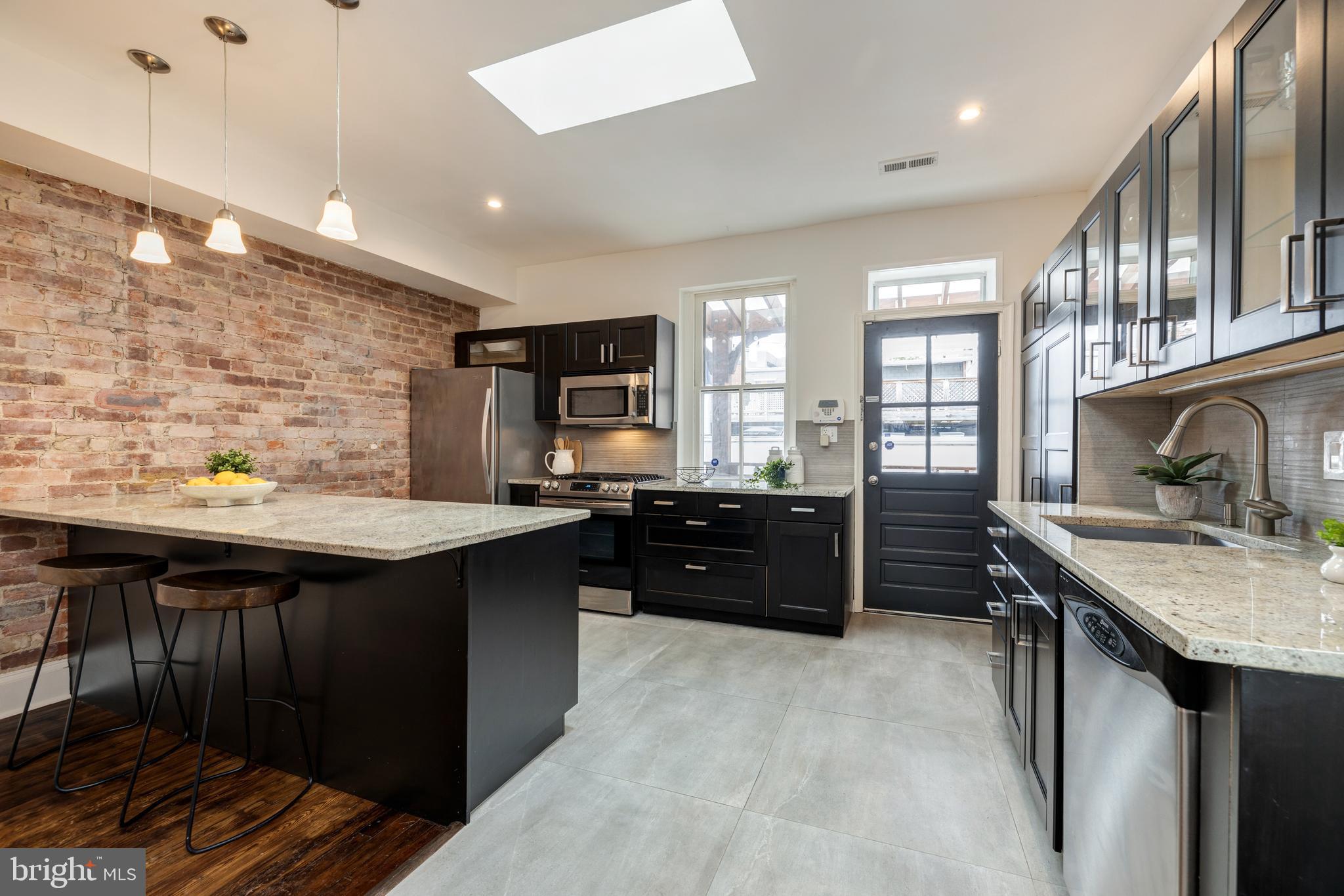 1717 T Street Northwest, Unit 32 Washington, DC 20009 - Photo 9 of 21