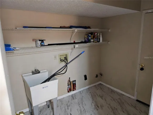 a view of utility room