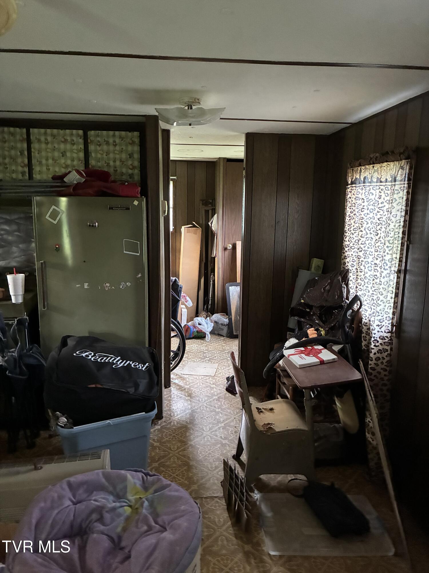 940 Middle Creek Road Afton, TN 37616 - Photo 76 of 80 mobile home 4