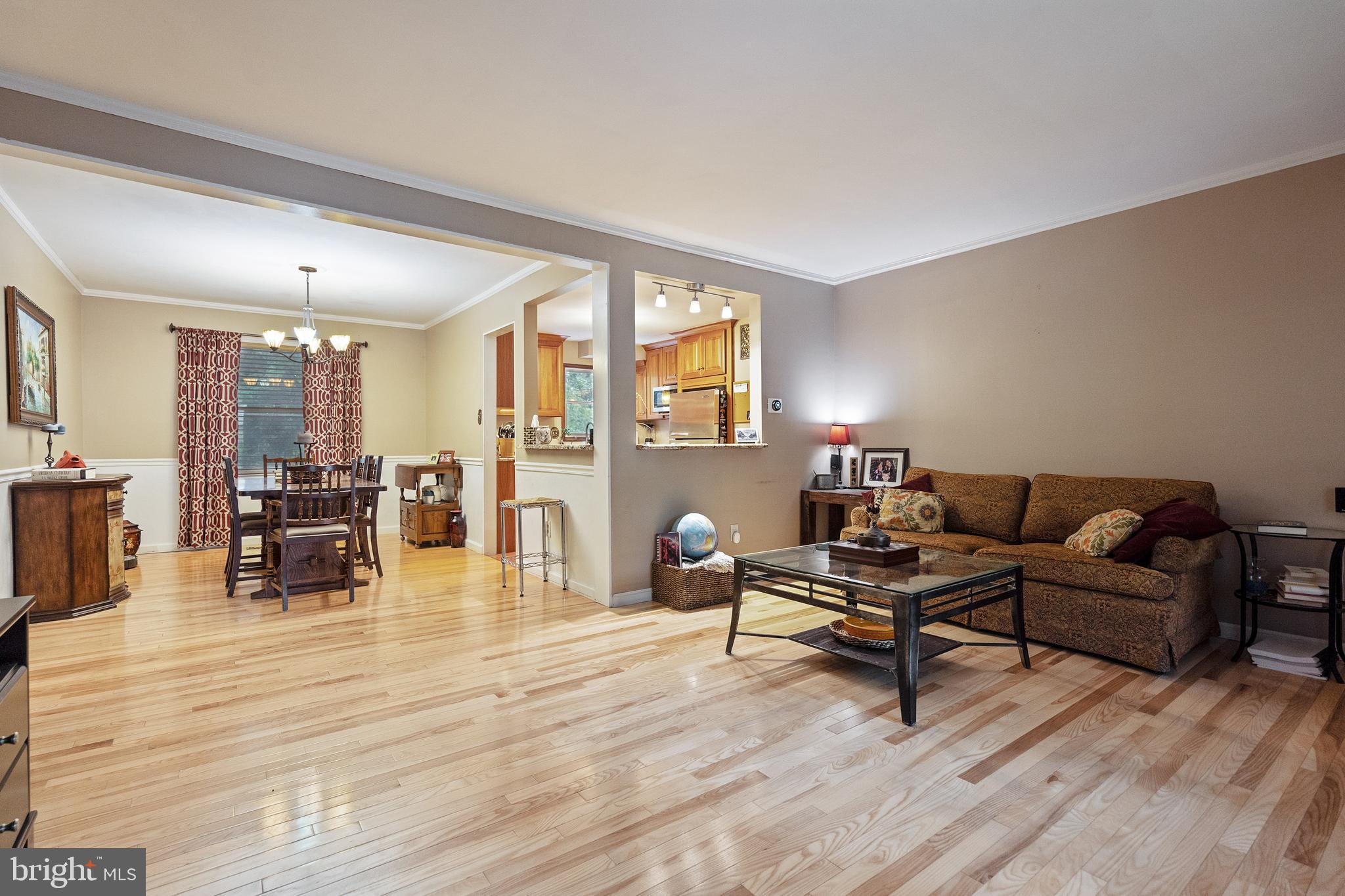 6086 Sunny Spring Columbia, MD 21044 - Photo 11 of 47 Gallery Image 11