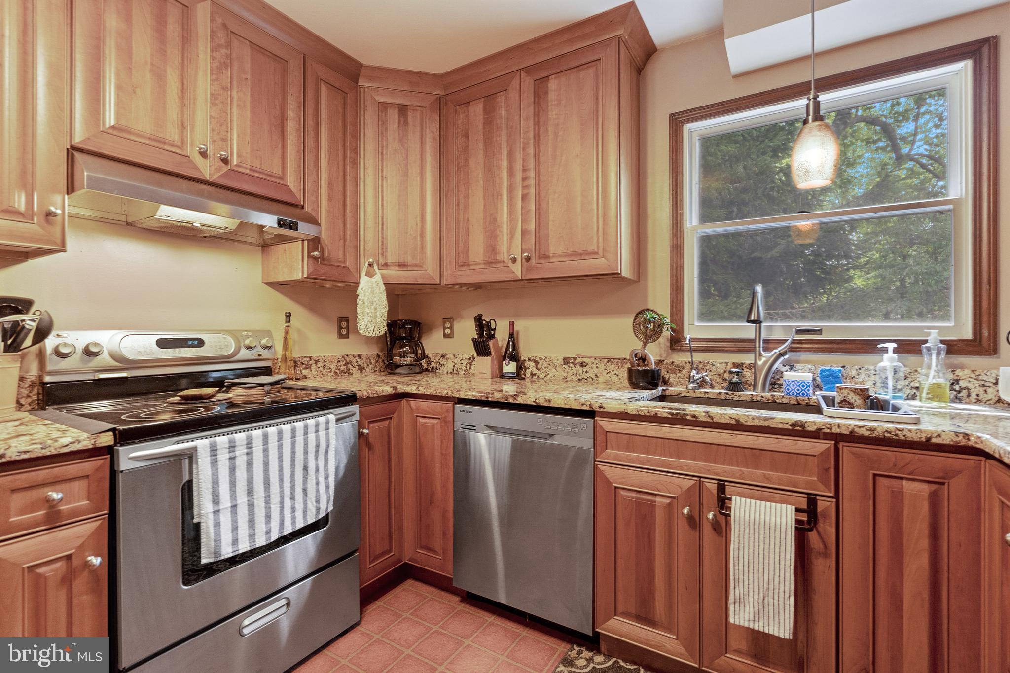 6086 Sunny Spring Columbia, MD 21044 - Photo 16 of 47 Gallery Image 16
