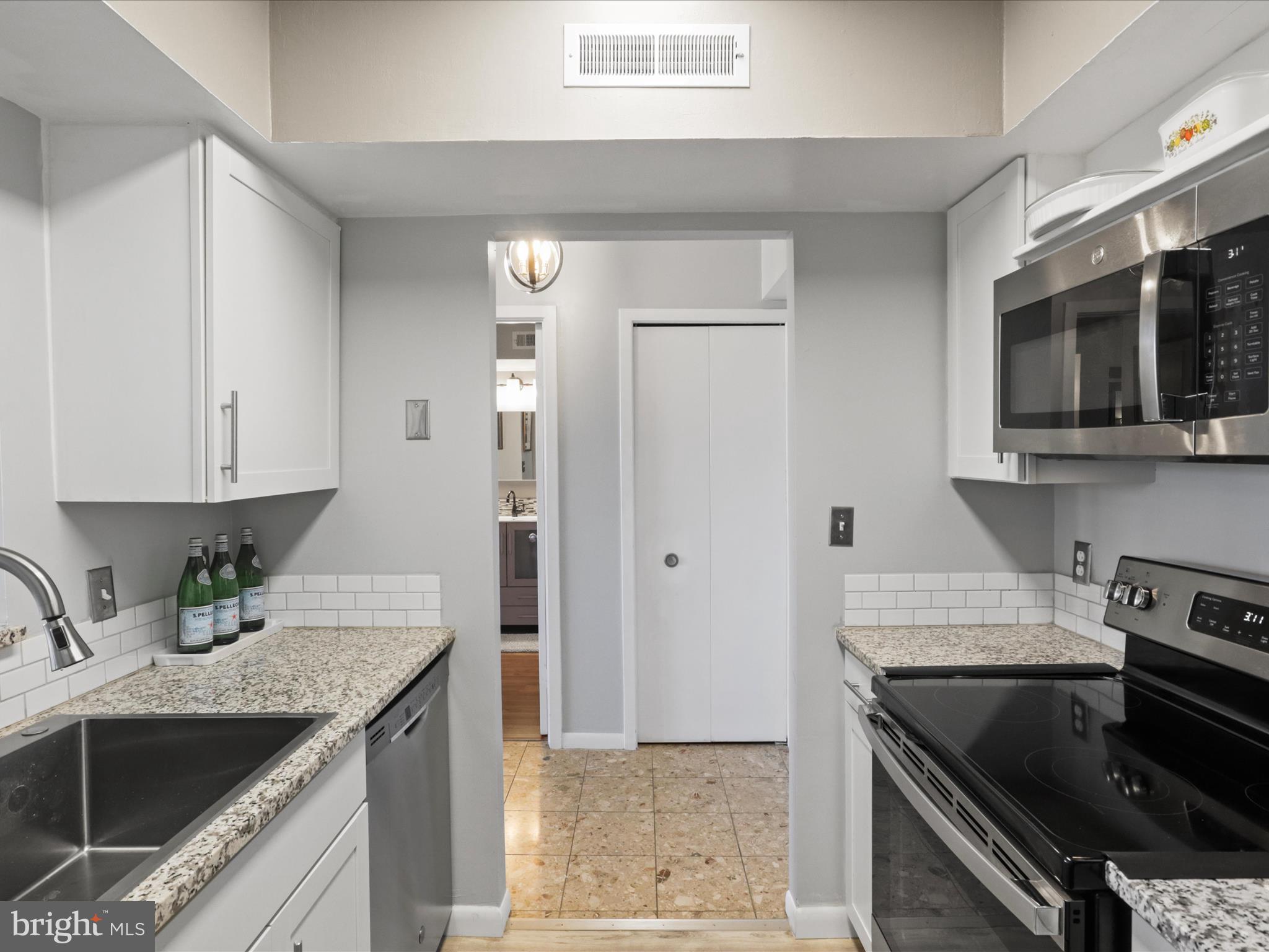 5505 Seminary Road, Unit 2108N Falls Church, VA 22041 - Photo 6 of 65 Gallery Image 6