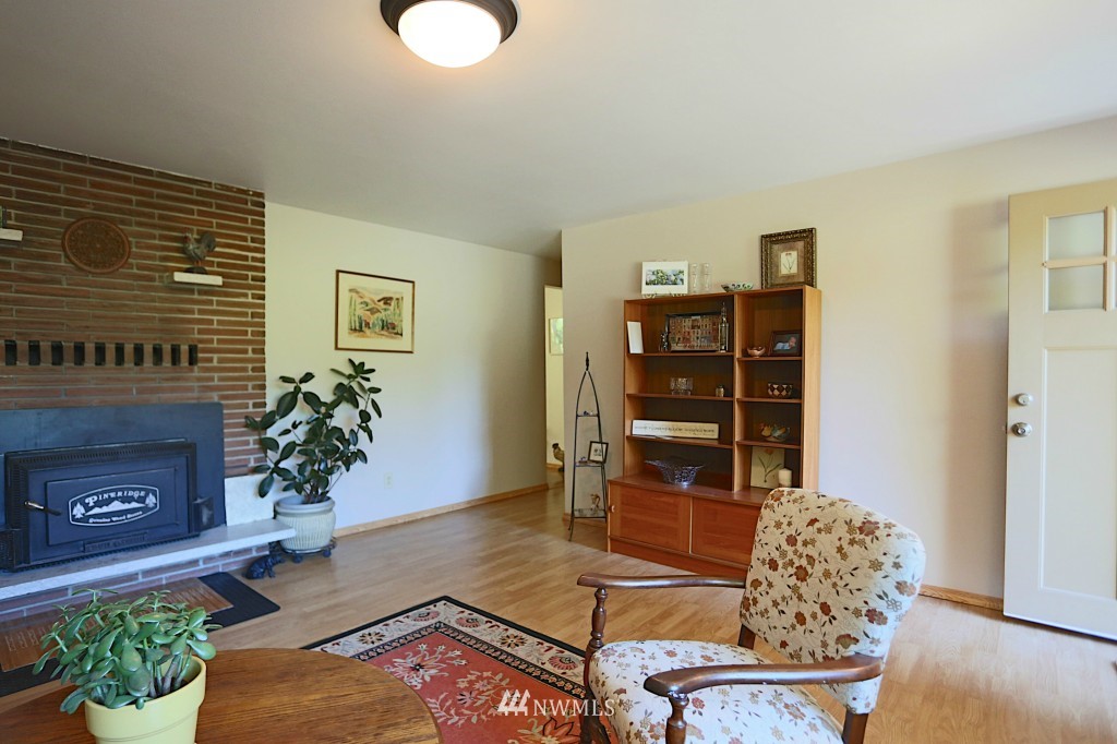 13688 196th Avenue Southeast Renton, WA 98059 - Photo 2 of 25 Gallery Image 2