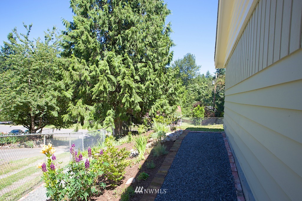 13688 196th Avenue Southeast Renton, WA 98059 - Photo 18 of 25 Gallery Image 18