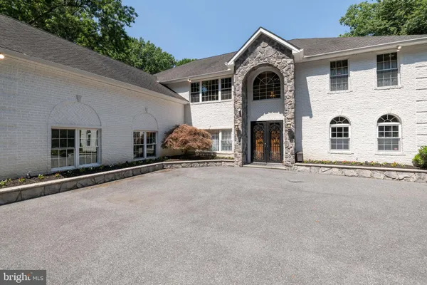 $1,475,000 | 10 Ivy Bridge Court, Reisterstown, MD 21136