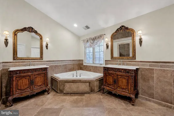 $1,475,000 | 10 Ivy Bridge Court, Reisterstown, MD 21136