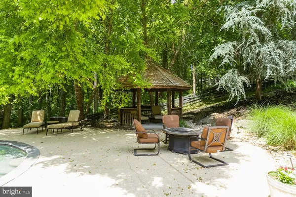 $1,475,000 | 10 Ivy Bridge Court, Reisterstown, MD 21136